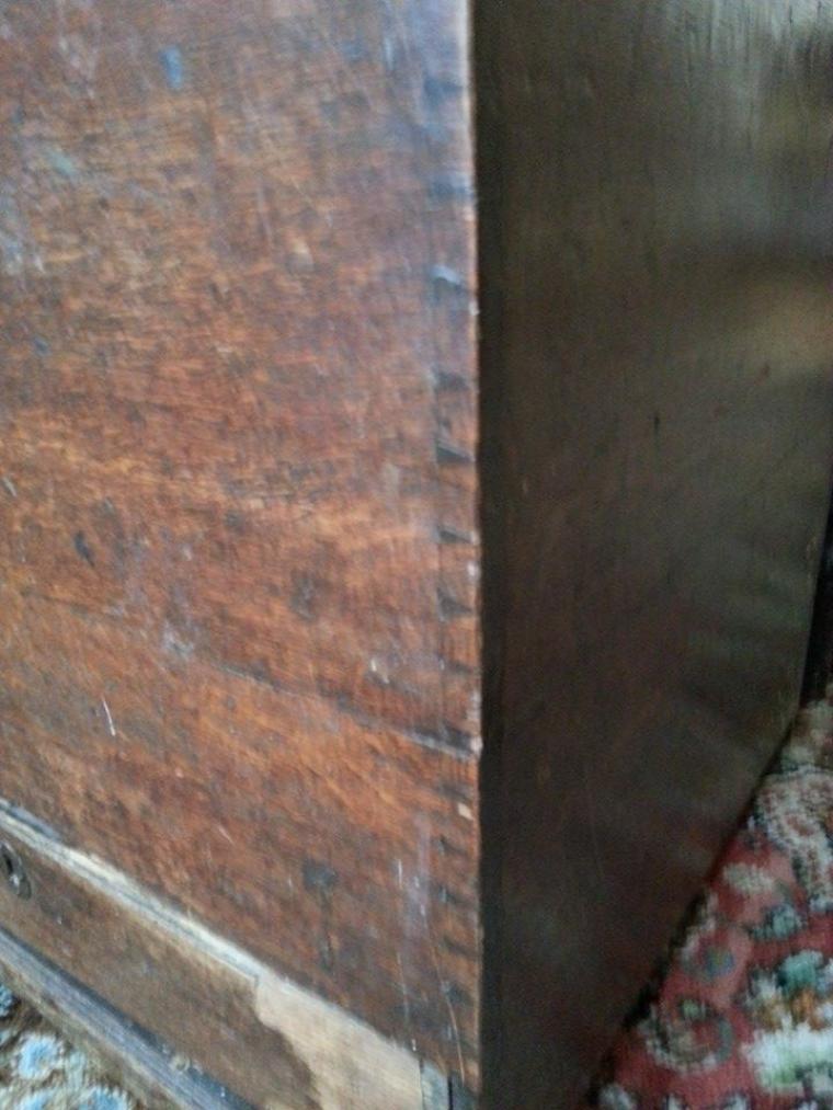 Images of Very Old Dovetale Joints as a Hobby Wood Worker